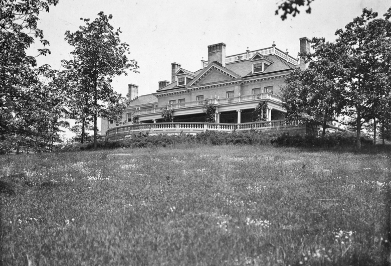 View toward terrace of the David B. Jones house, Lake Forest, Ill.